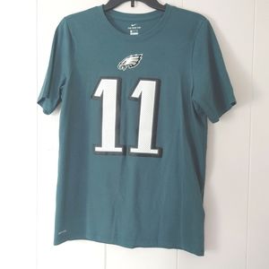 Nike Tee Philadelphia Eagles Green Wentz #11 Men's Size XL short sleeve T-shirt